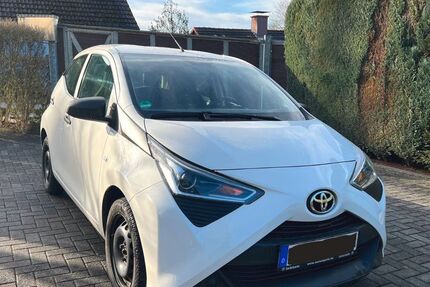 Toyota Aygo (X) 56.438 km 7.800 &euro; Radevormwald 42477
