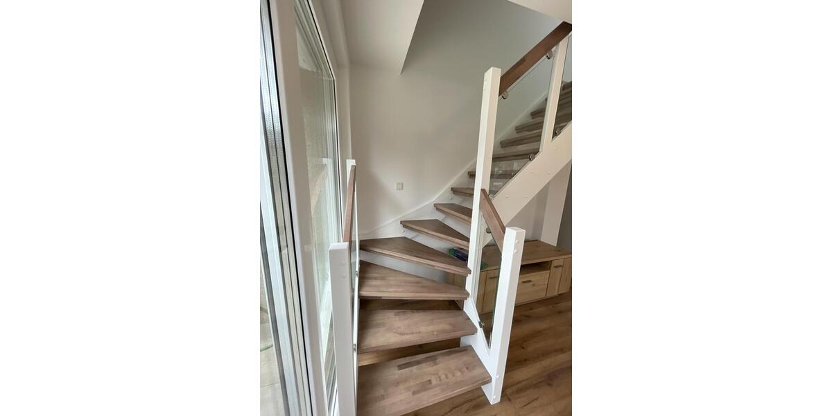 Maisonettenwohnung Düsseldorf Stadtbezirk 8 - 5 Zimmer, 95 m&sup2;, 2.800&euro; | Angebot:24600357