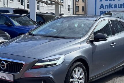Volvo V40 Cross Country 95.309 km 17.950 &euro; Oberhausen 46045