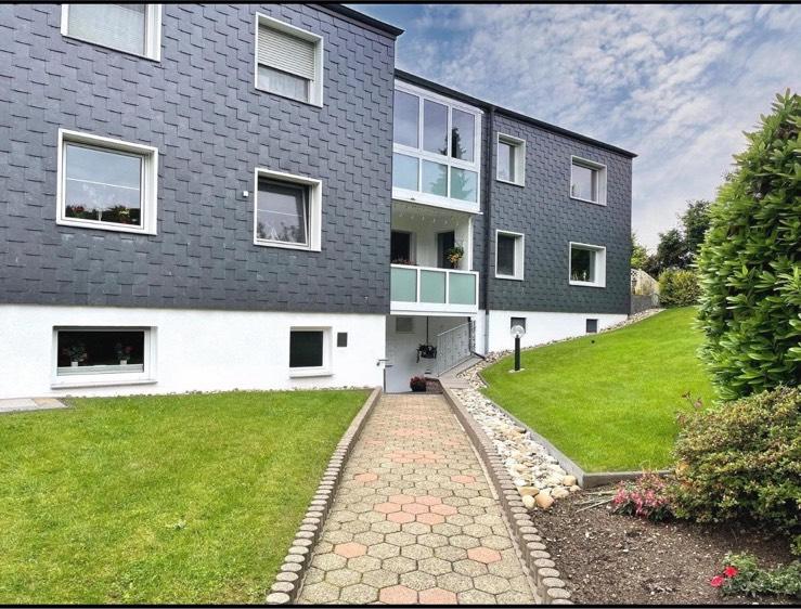 Terrassenwohnung Wuppertal Gemarkung Ronsdorf - 2 Zimmer, 64 m&sup2;, 185.000&euro; | Angebot:25638270