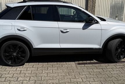 VW T-Roc 65.000 km 22.500 &euro; Mülheim 45472