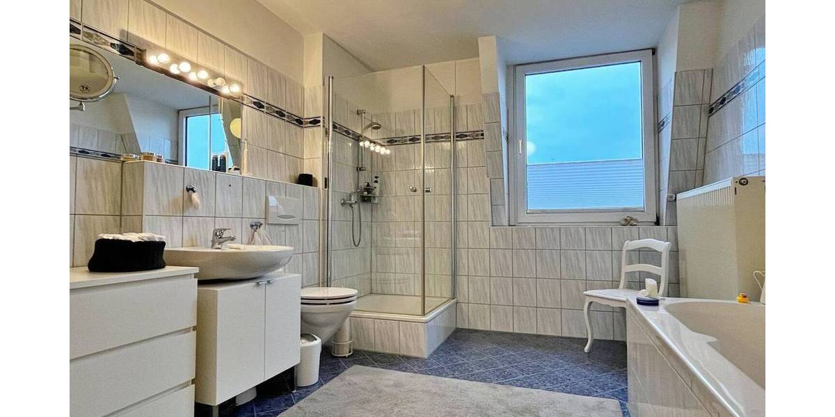 Etagenwohnung Wuppertal / Wichlinghausen-Süd Barmen - 3 Zimmer, 101 m&sup2;, 198.000&euro; | Angebot:25693646