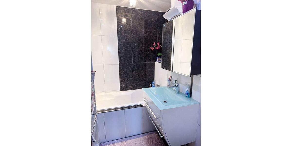 Etagenwohnung Neuss Grimlinghausen - 3 Zimmer, 75 m&sup2;, 299.000&euro; | Angebot:25697415