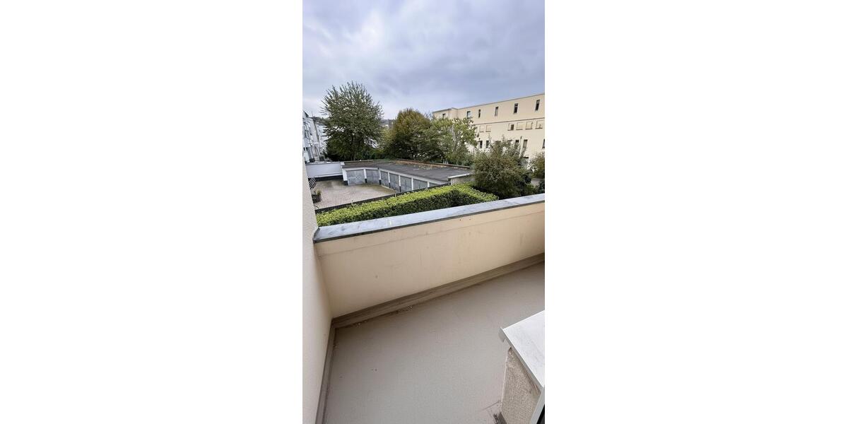 Etagenwohnung Düsseldorf Oberbilk - 2 Zimmer, 59 m&sup2;, 985&euro; | Angebot:27547929