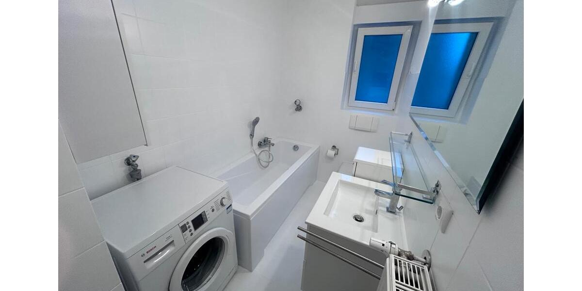 Erdgeschoßwohnung Düsseldorf Düsseltal - 2 Zimmer, 60 m&sup2;, 1.350&euro; | Angebot:25995550