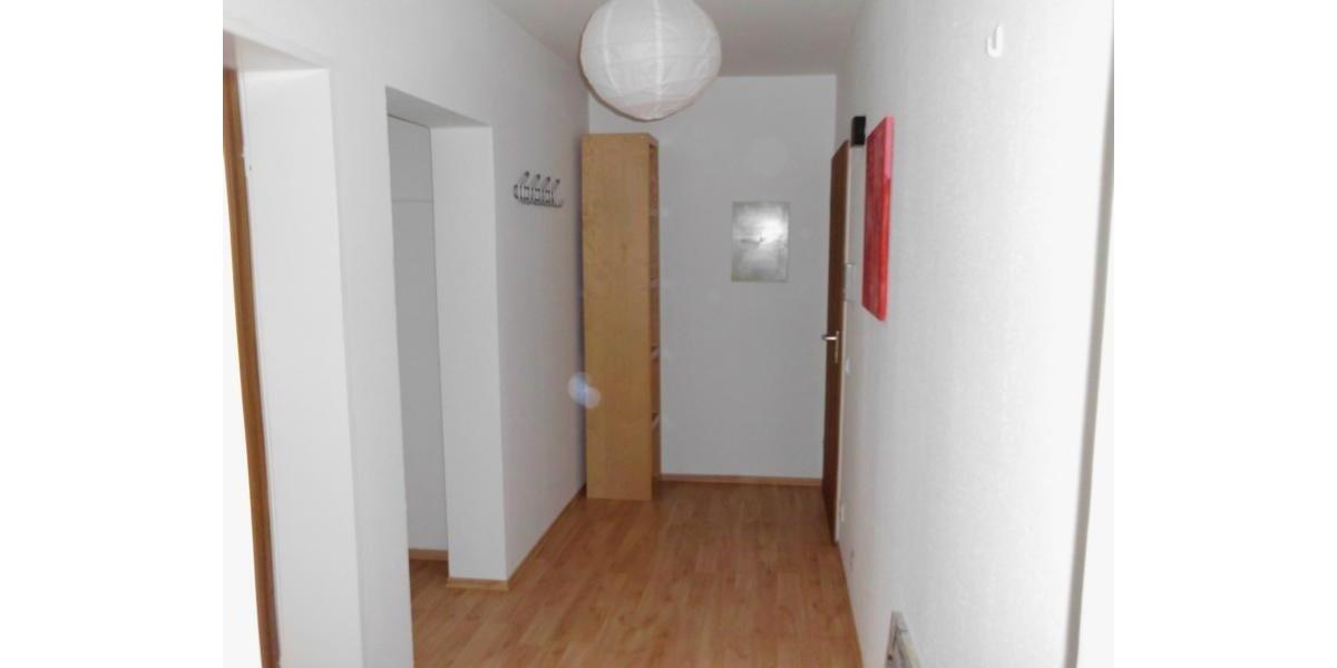 Dachgeschoßwohnung Wuppertal Eckbusch - 1 Zimmer, 32 m&sup2;, 360&euro; | Angebot:27544520