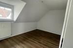 Dachgeschoßwohnung Solingen Aufderhöhe - 2 Zimmer, 70 m&sup2;, 560&euro; | Angebot:25606599