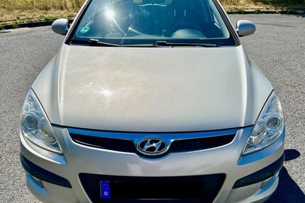 Hyundai i30 199.975 km 2.690 &euro; Remscheid 42855