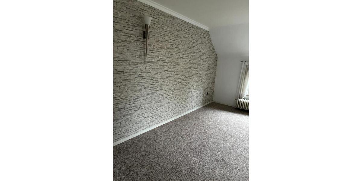 Dachgeschoßwohnung Duisburg Essenberg - 2 Zimmer, 53 m&sup2;, 620&euro; | Angebot:25825828