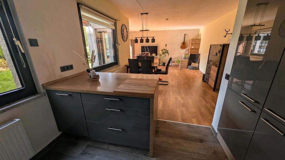 Etagenwohnung Solingen Höhscheid - 3 Zimmer, 84 m&sup2;, 285.000&euro; | Angebot:27508663