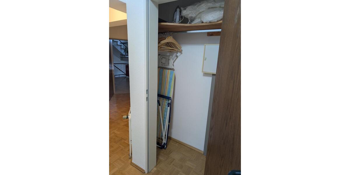 Etagenwohnung Essen Stadtbezirk II - 2 Zimmer, 65 m&sup2;, 649&euro; | Angebot:25647896
