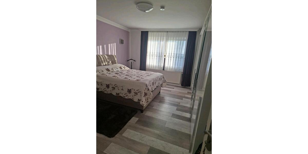 Etagenwohnung Remscheid - 3 Zimmer, 86 m&sup2;, 260.000&euro; | Angebot:25308293