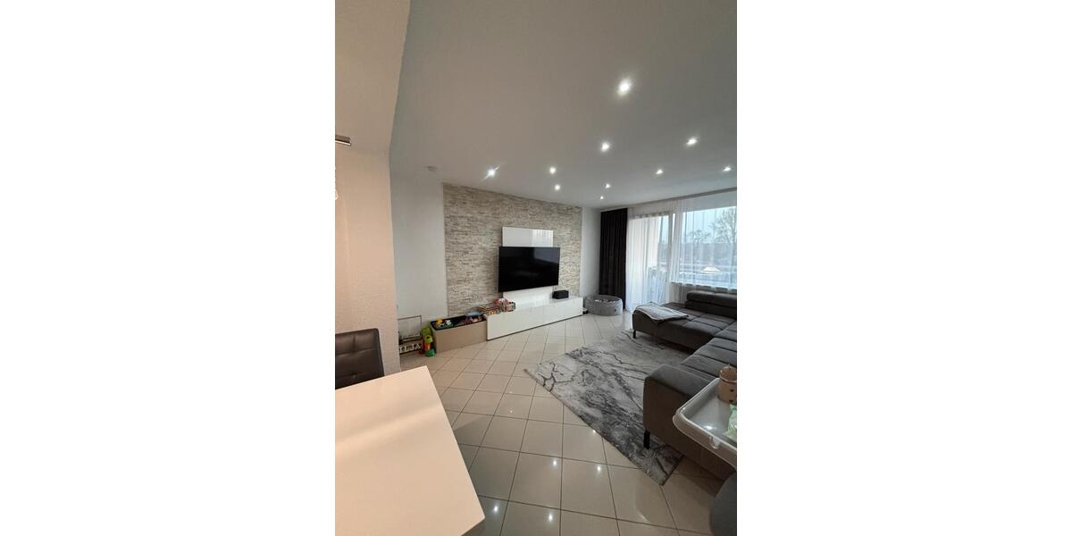 Dachgeschoßwohnung Essen Stadtbezirk VI - 3 Zimmer, 70 m&sup2;, 149.000&euro; | Angebot:25994131