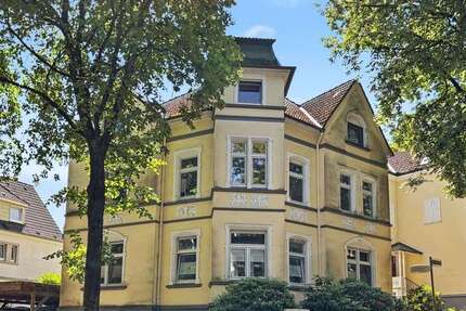 Haus Remscheid Gemarkung Bergisch Born - 9 Zimmer, 280 m&sup2;, 425.000&euro; | Angebot:27038173