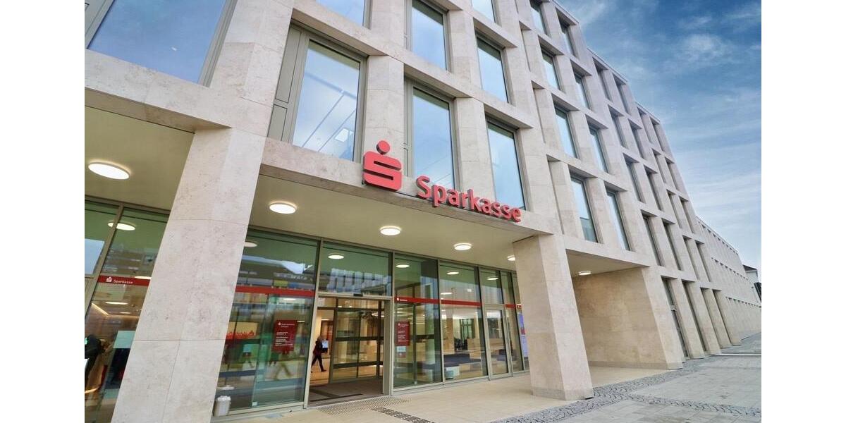 Etagenwohnung Solingen - 2 Zimmer, 97 m&sup2;, 1.261&euro; | Angebot:24850940