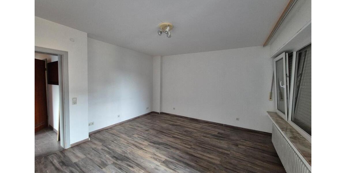 Etagenwohnung Wuppertal Barmen - 3 Zimmer, 80 m&sup2;, 670&euro; | Angebot:27572062