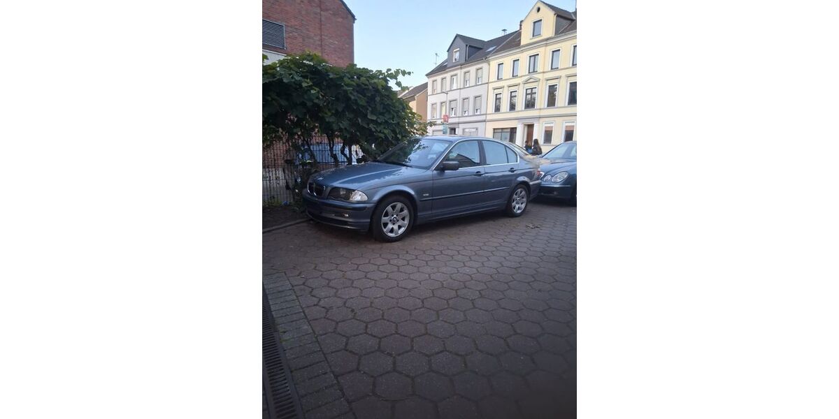 BMW 320 175.000 km 5.000 &euro; Witten 58452