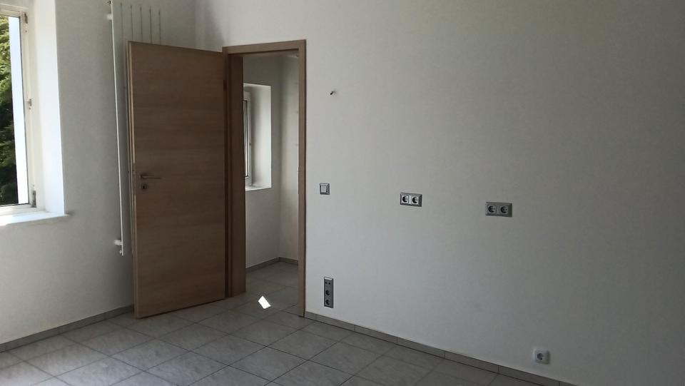 Etagenwohnung Velbert Velbert-Mitte - 3 Zimmer, 100 m&sup2;, 800&euro; | Angebot:26001851