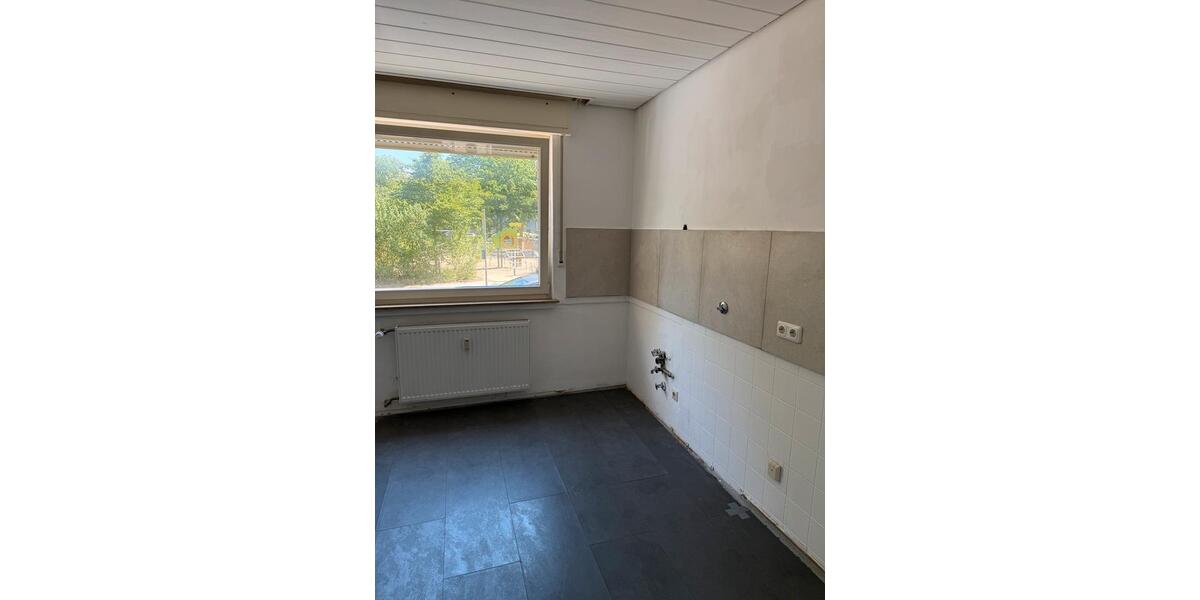 Erdgeschoßwohnung Gelsenkirchen Gelsenkirchen-Mitte - 3 Zimmer, 92 m&sup2;, 165.000&euro; | Angebot:27219074