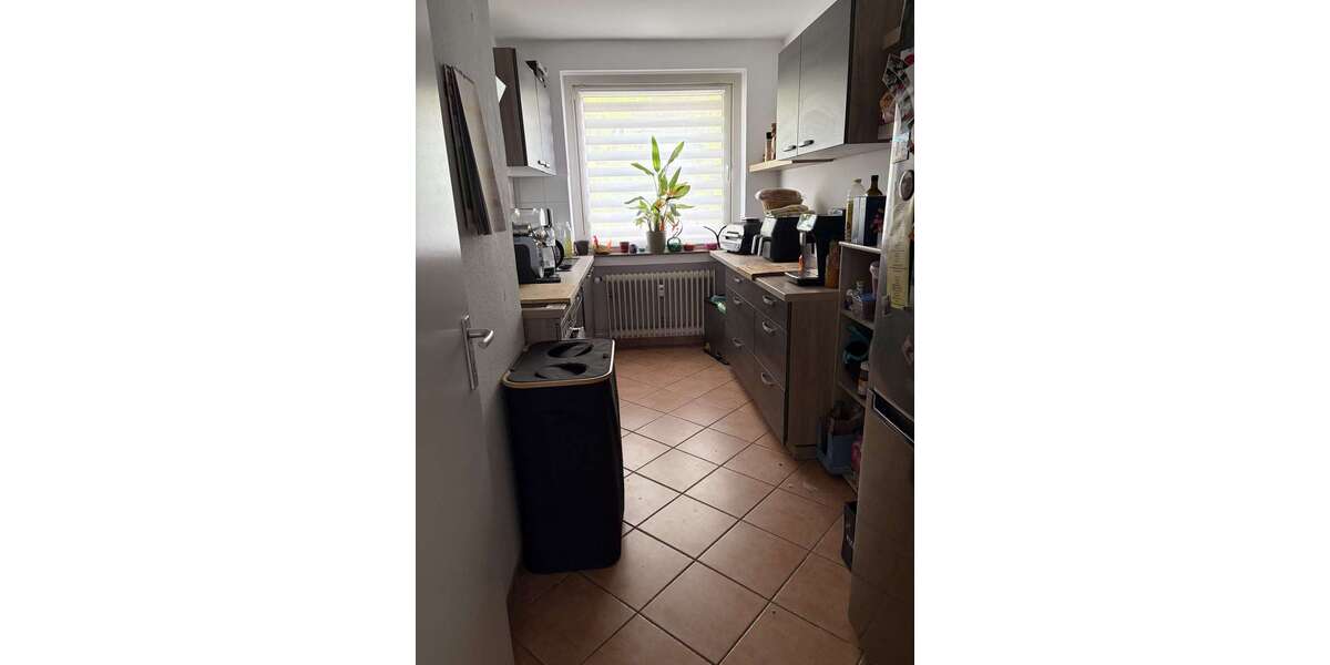 Etagenwohnung Düsseldorf Knittkuhl - 4 Zimmer, 78 m&sup2;, 865&euro; | Angebot:27528255