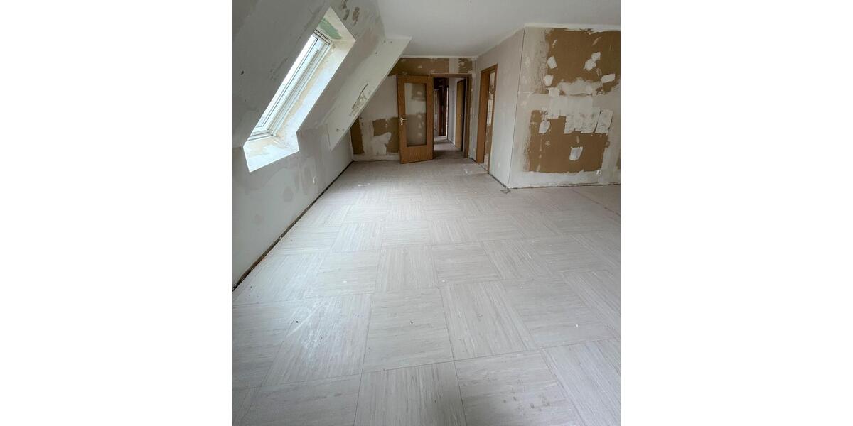 Dachgeschoßwohnung Duisburg Walsum - 3.5 Zimmer, 70 m&sup2;, 410&euro; | Angebot:22693071