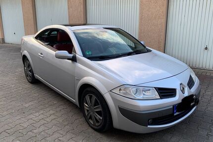 Renault Megane 208.000 km 2.600 &euro; Duisburg 47138