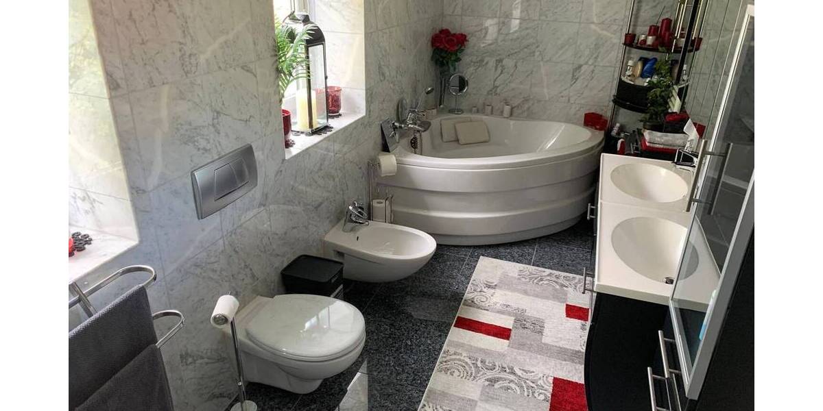 Etagenwohnung Gelsenkirchen Rotthausen - 5 Zimmer, 126 m&sup2;, 210.000&euro; | Angebot:26153990