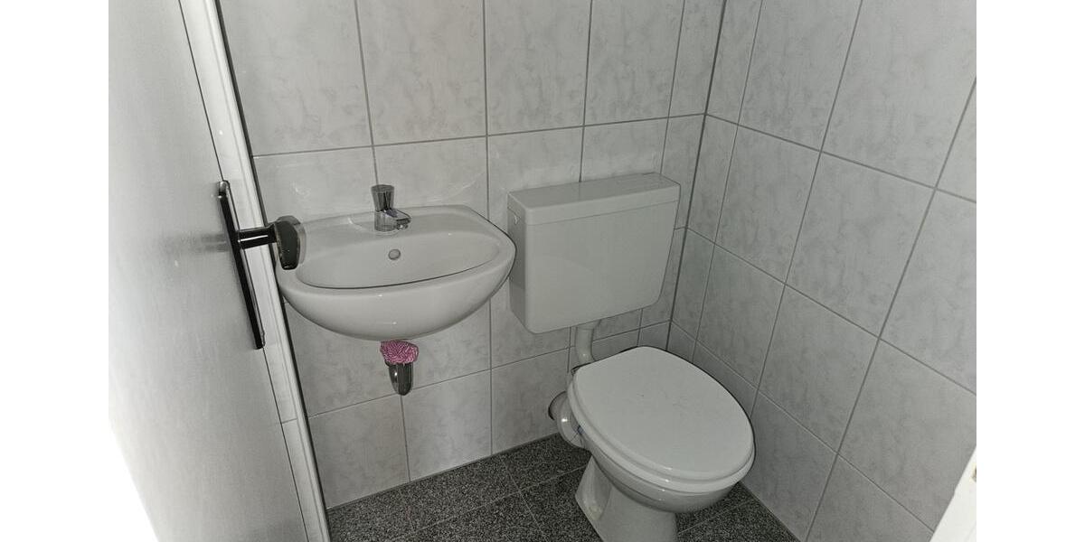 Etagenwohnung Bochum Altenbochum - 3 Zimmer, 80 m&sup2;, 670&euro; | Angebot:25974802