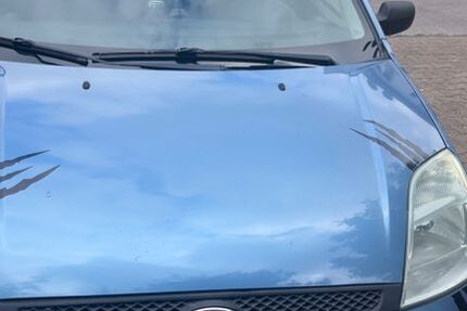 Ford Fiesta 256.000 km 1.500 &euro; Düsseldorf 40599