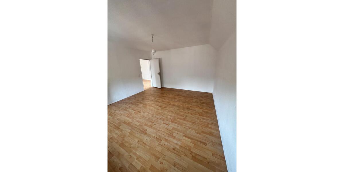Etagenwohnung Wuppertal Dornap - 3 Zimmer, 100 m&sup2;, 550&euro; | Angebot:27550978