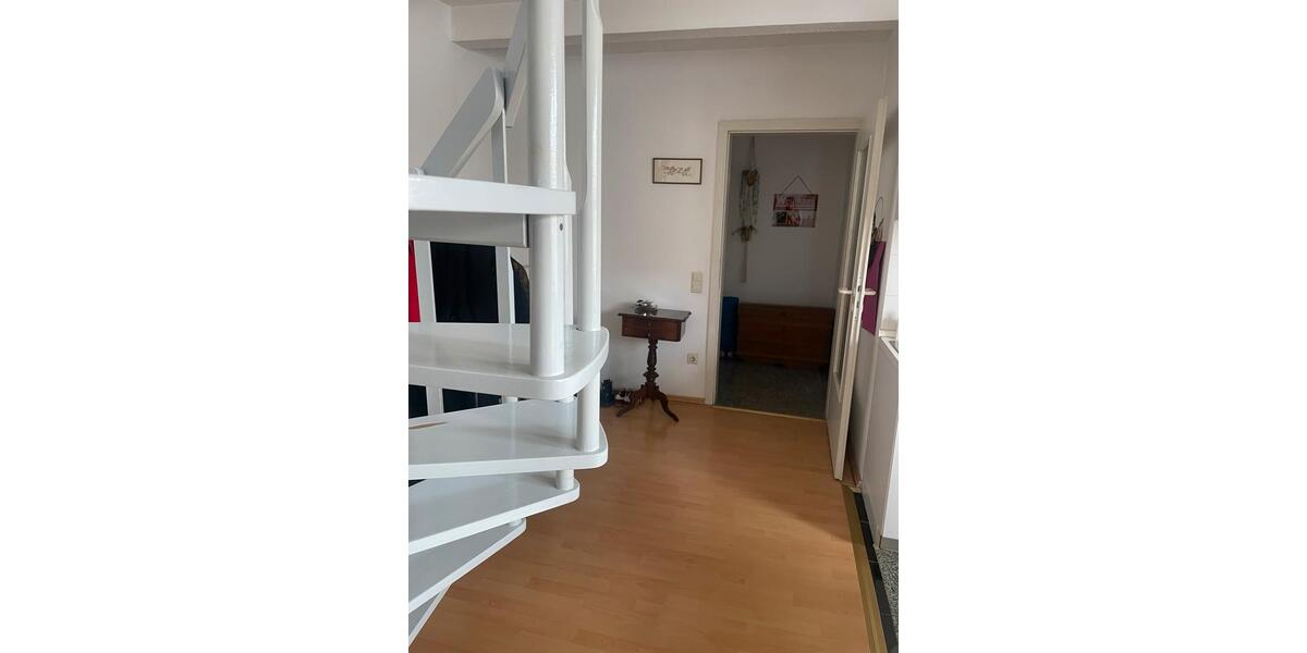 Dachgeschoßwohnung Düsseldorf Stadtbezirk 2 - 1.5 Zimmer, 45 m&sup2;, 914&euro; | Angebot:25918025