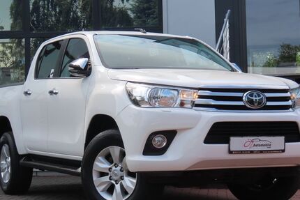 Toyota Hilux 228.800 km 23.900 &euro; Neuss 41469