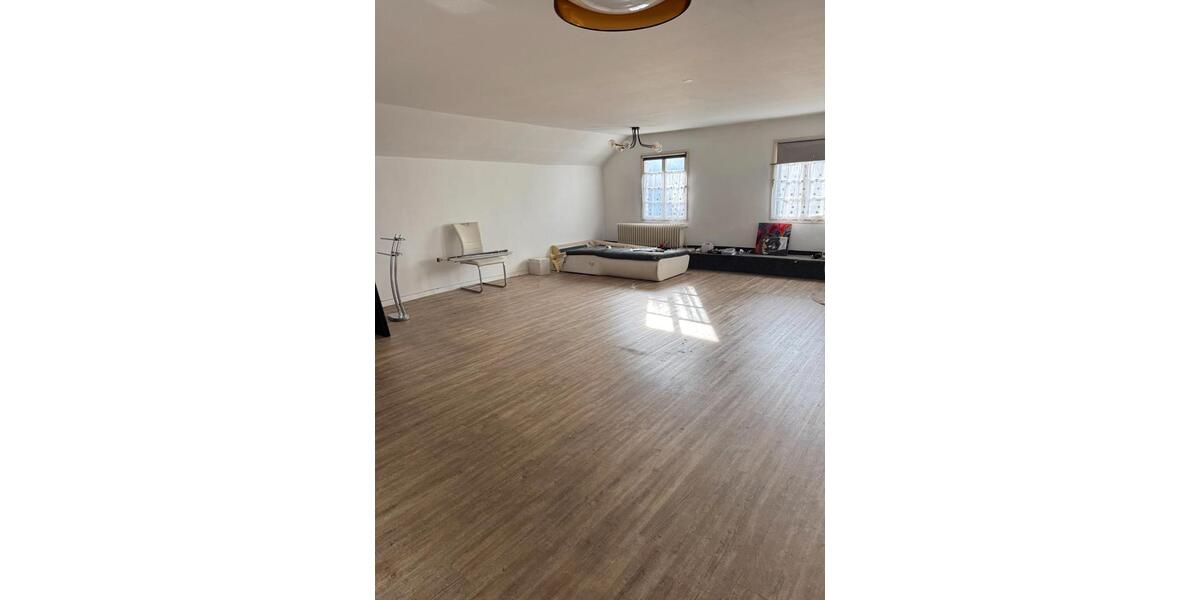 Erdgeschoßwohnung Solingen Höhscheid - 9 Zimmer, 309 m&sup2;, 210.000&euro; | Angebot:26621221