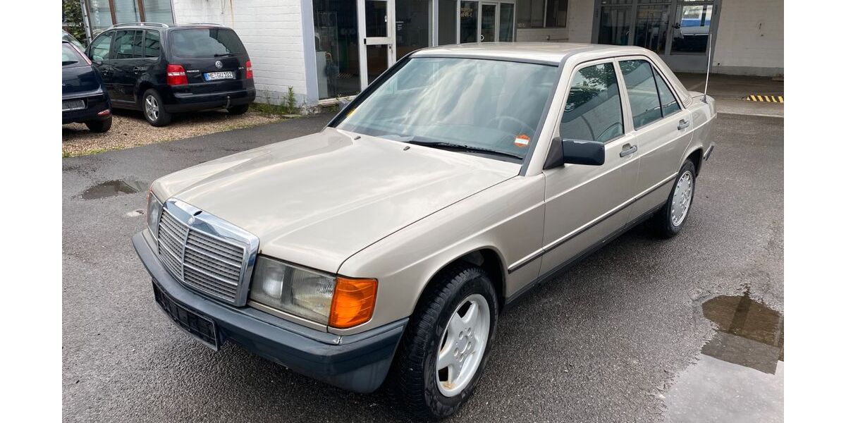 Mercedes-Benz 190 107.000 km 3.200 &euro; Monheim 40789