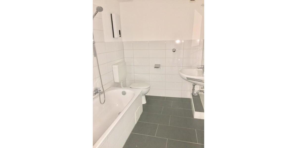 Etagenwohnung Wuppertal Gemarkung Langerfeld - 2 Zimmer, 64 m&sup2;, 470&euro; | Angebot:25397295
