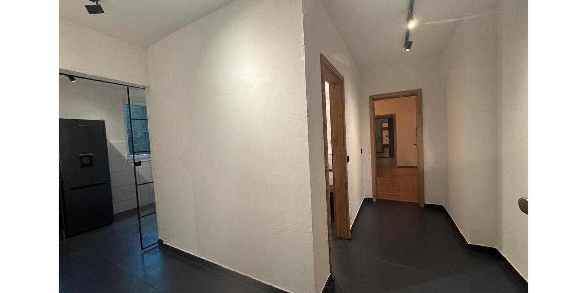 Etagenwohnung Bochum Laer - 2 Zimmer, 70 m&sup2;, 1.300&euro; | Angebot:27545442