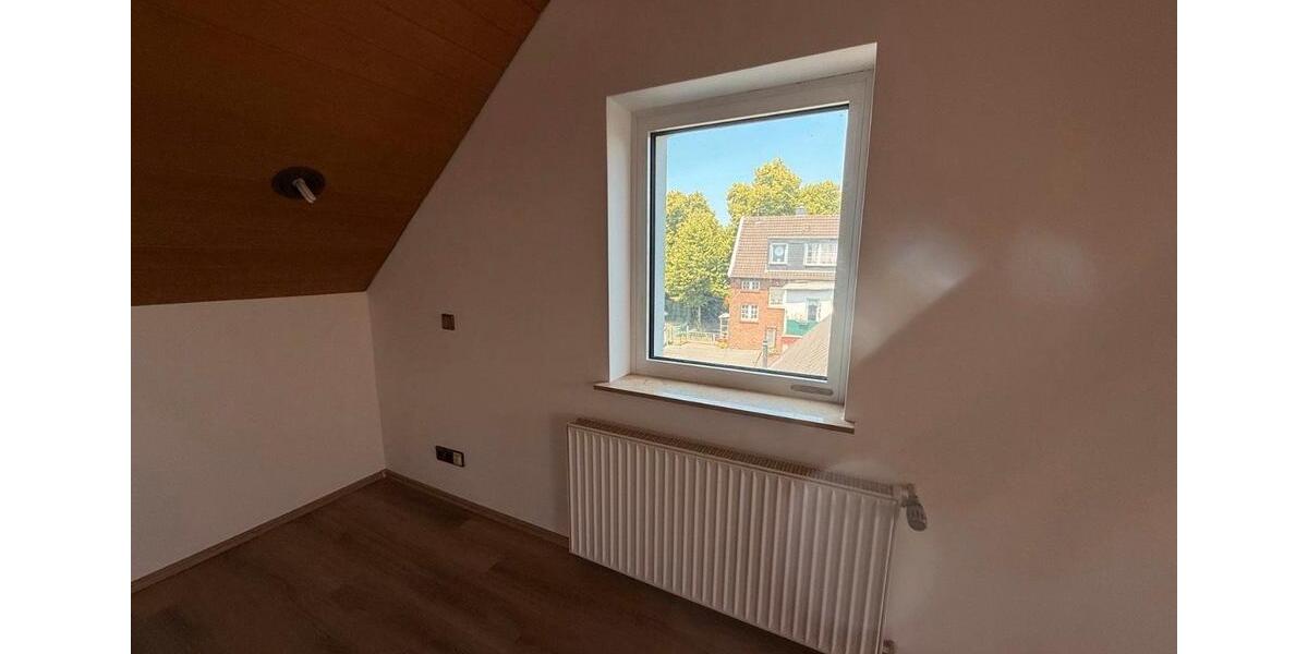 Dachgeschoßwohnung Düsseldorf Flingern Süd - 1 Zimmer, 53 m&sup2;, 770&euro; | Angebot:27540799
