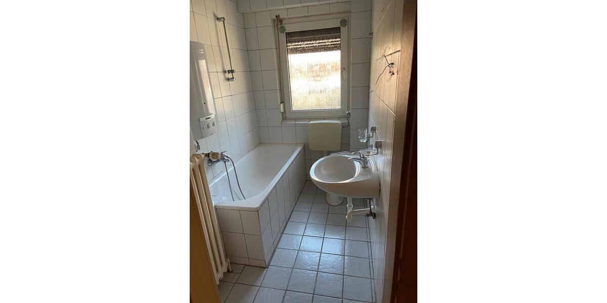 Etagenwohnung Duisburg - 3 Zimmer, 70 m&sup2;, 880&euro; | Angebot:27581391