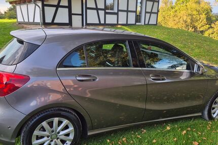 Mercedes-Benz A 180 127.989 km 10.800 &euro; Ratingen 40882
