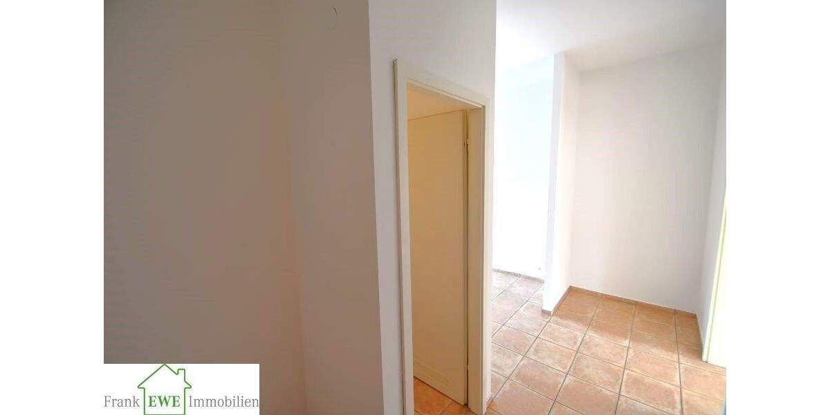 Etagenwohnung Düsseldorf / Eller Eller - 3 Zimmer, 82 m&sup2;, 264.000&euro; | Angebot:25821457