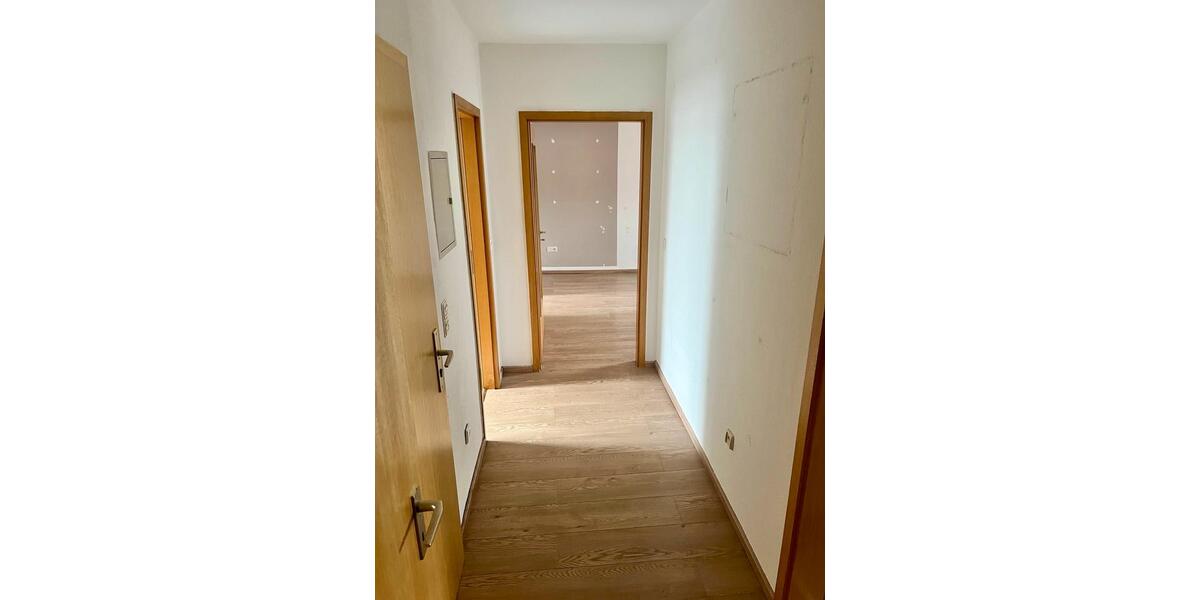 Dachgeschoßwohnung Wuppertal Gemarkung Vohwinkel - 2 Zimmer, 52 m&sup2;, 380&euro; | Angebot:25805569