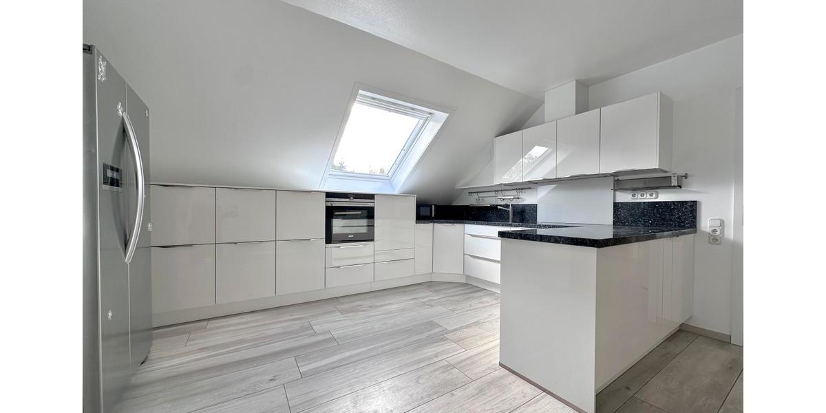 Etagenwohnung Ratingen - 2.5 Zimmer, 117 m&sup2;, 1.530&euro; | Angebot:25256985