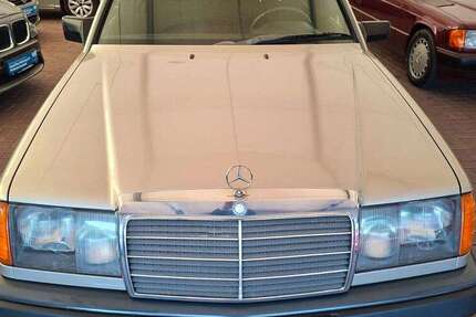 Mercedes-Benz 230 194.520 km 7.490 &euro; Wülfrath 42489