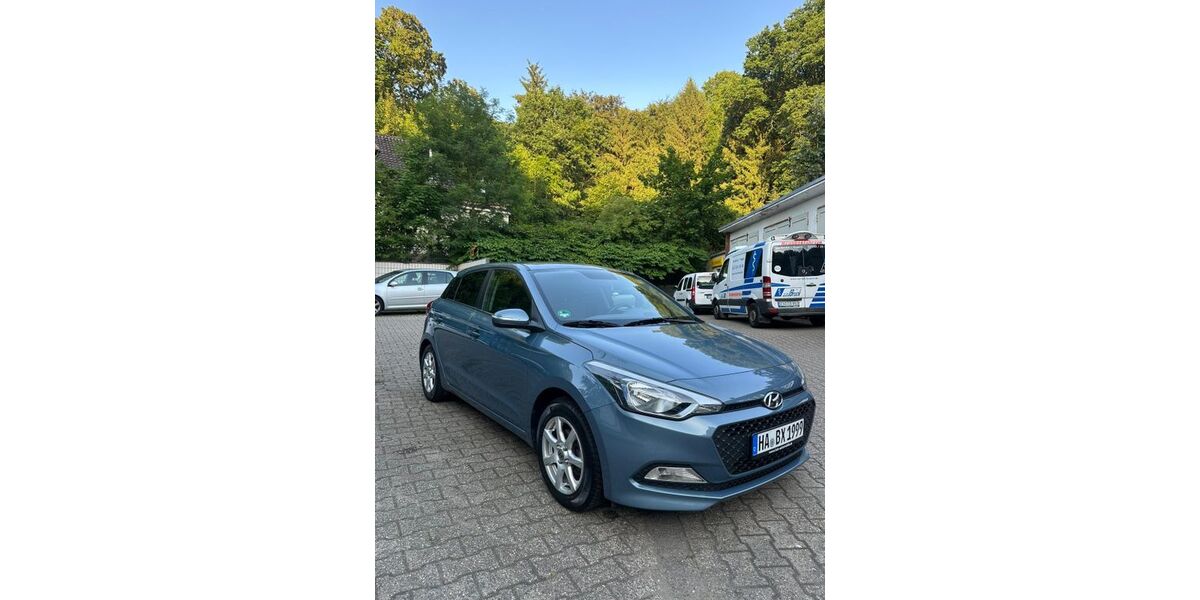 Hyundai i20 39.700 km 7.999 &euro; Hagen 58089