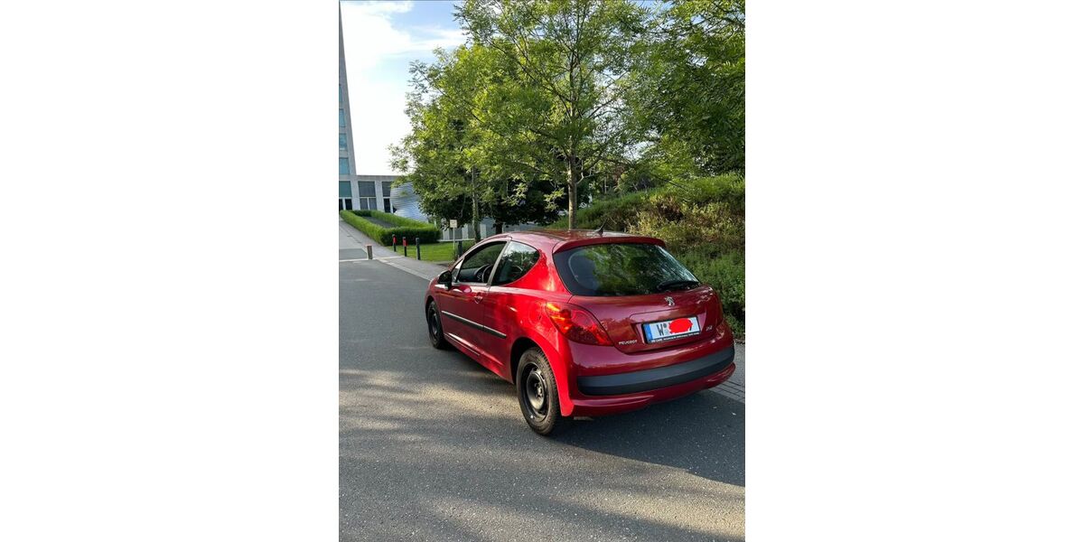 Peugeot 207 142.000 km 3.499 &euro; Wuppertal 42119