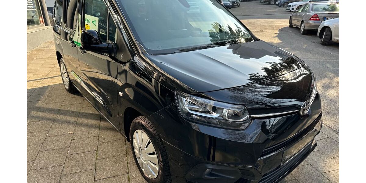 Toyota Proace (Verso) 45.381 km 15.950 &euro; Gelsenkirchen 45899