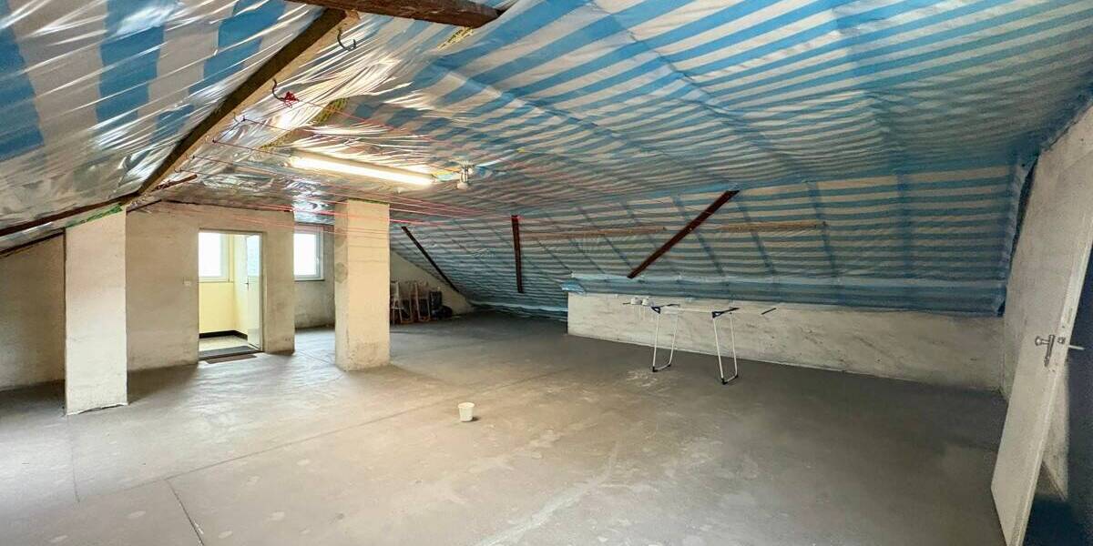 Mehrfamilienhaus, Wohnhaus Bochum Höntrop - 6 Zimmer, 186 m&sup2;, 690.000&euro; | Angebot:25779186