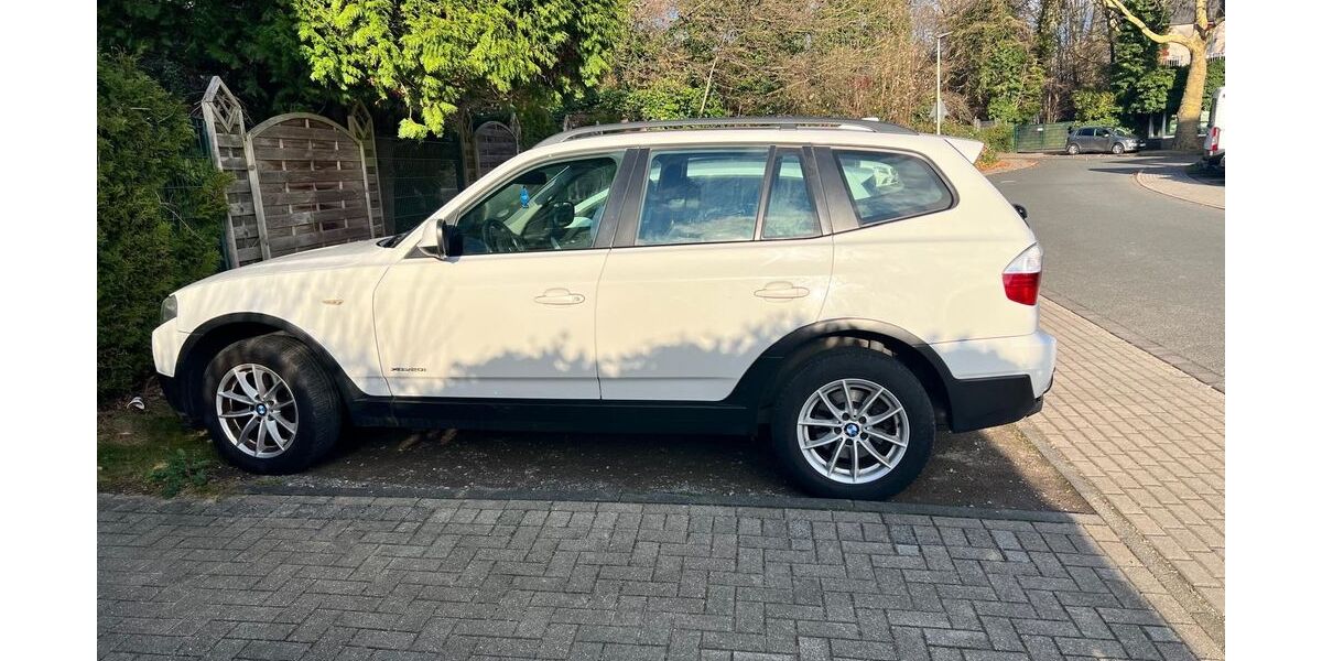 BMW X3 229.000 km 5.500 &euro; Oberhausen 46117