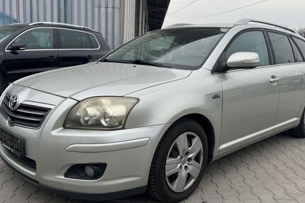 Toyota Avensis 300.000 km 2.499 &euro; Essen 45356