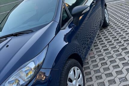 Ford Fiesta 68.250 km 4.299 &euro; Remscheid 42855